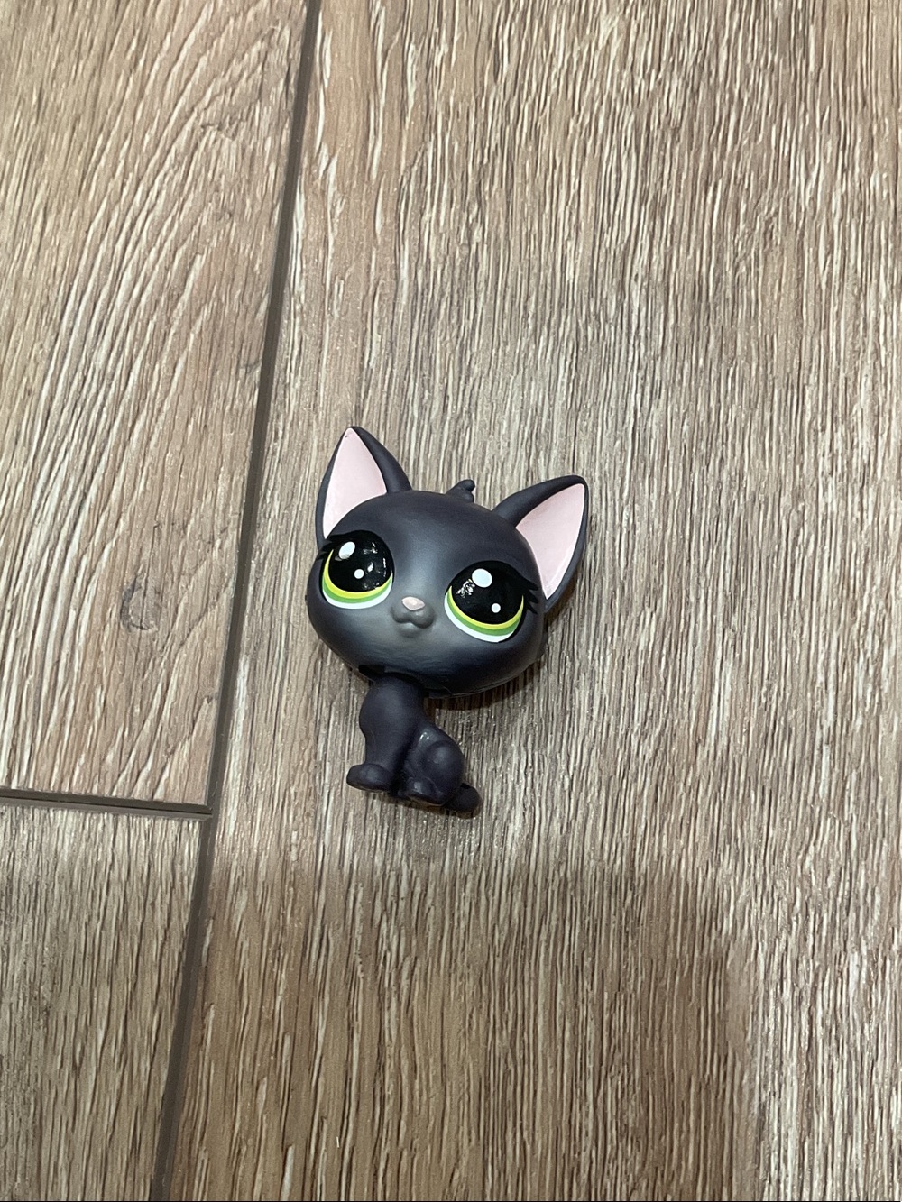 Littlest Pet Shop Black Cat Figurine with Green Eyes and Pink Ears